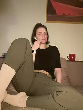 Snapshot of Take_Me_Awayy chatting on February 1, 7:47 am Take Me Awayy online show from February 1, 7:47 am