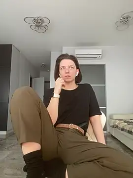 Snapshot of Take_Me_Awayy chatting on February 7, 8:44 am Take Me Awayy online show from February 7, 8:44 am