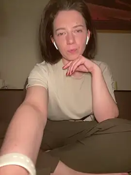 Snapshot of Take_Me_Awayy chatting on February 21, 6:37 pm Take Me Awayy online show from February 21, 6:37 pm