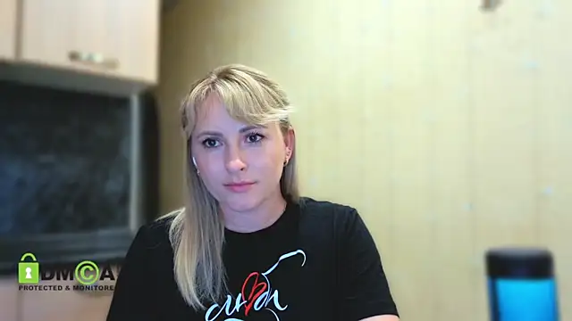 Snapshot of Smoorodinkaa chatting on May 16, 6:50 pm Smoorodinkaa online show from May 16, 6:50 pm