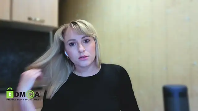Snapshot of Smoorodinkaa chatting on May 17, 7:43 pm Smoorodinkaa online show from May 17, 7:43 pm