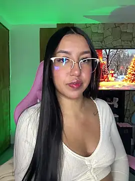 Tamara Roberts1 online show from December 17, 3:28 am