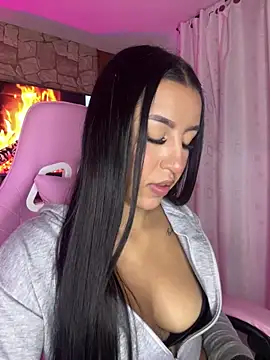 Tamara Roberts1 online show from January 24, 1:45 am