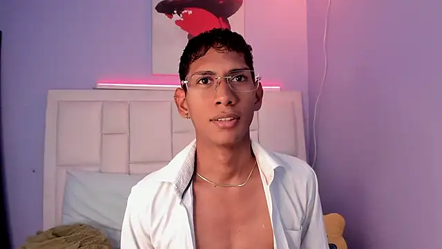 Nick Collins18 online show from February 16, 8:27 pm