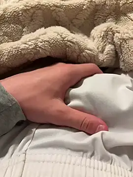 Snapshot of paolone79037 chatting on March 2, 10:16 pm paolone79037 online show from March 2, 10:16 pm