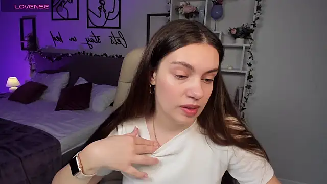 DaniellaLovely online show from October 20, 10:49 am