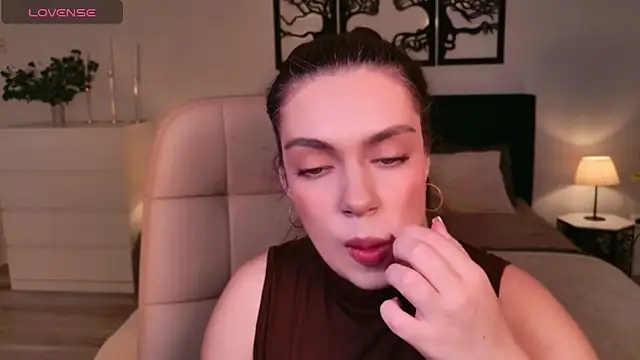 DaniellaLovely online show from October 27, 11:36 am