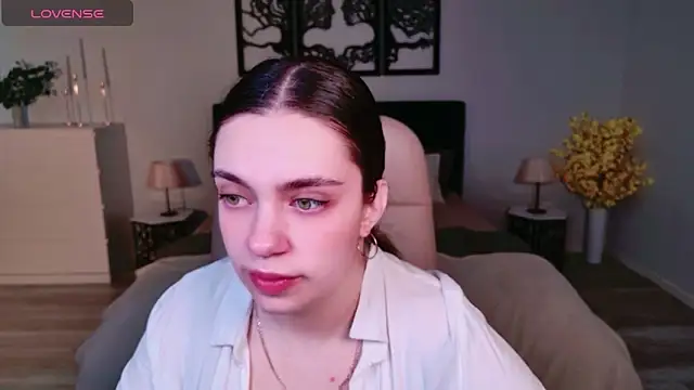 DaniellaLovely online show from November 16, 10:43 am