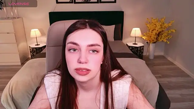 DaniellaLovely online show from February 19, 10:44 am