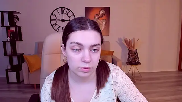 DaniellaLovely online show from February 23, 10:34 am