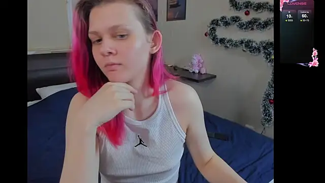 Snapshot of JulieTaylors chatting on June 27, 9:20 pm JulieTaylors online show from June 27, 9:20 pm