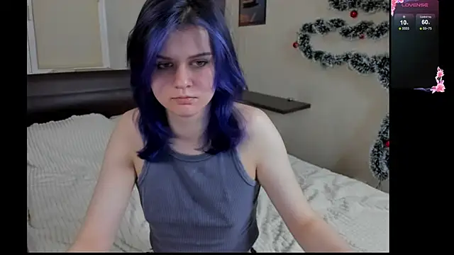 Snapshot of JulieTaylors chatting on July 6, 9:39 pm JulieTaylors online show from July 6, 9:39 pm