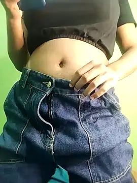 Queen-Amelia online show from December 3, 9:00 am