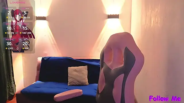 vittorialombardi   online show from March 10, 11:26 am