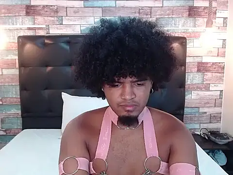 Snapshot of JaicobRuneer chatting on September 24, 11:08 pm JaicobRuneer online show from September 24, 11:08 pm