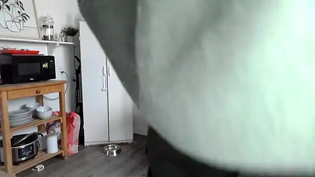 Kittyymaze1 online show from February 19, 12:45 pm