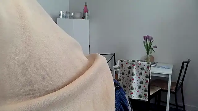 Kittyymaze1 online show from March 3, 1:17 pm