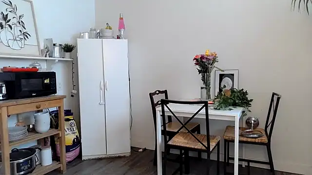 Kittyymaze1 online show from April 7, 11:54 am