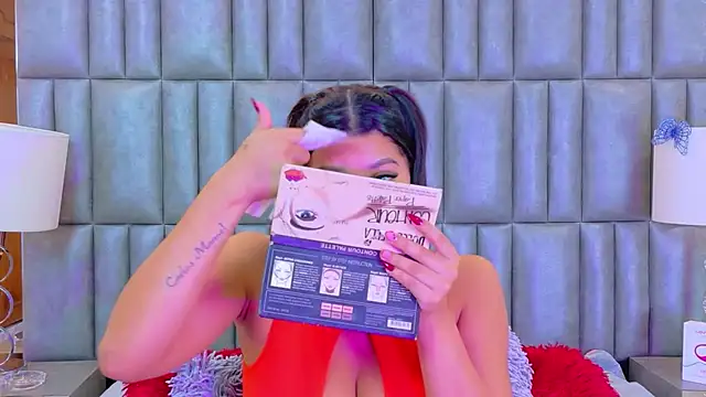 TiaraRosse online show from March 11, 12:00 pm