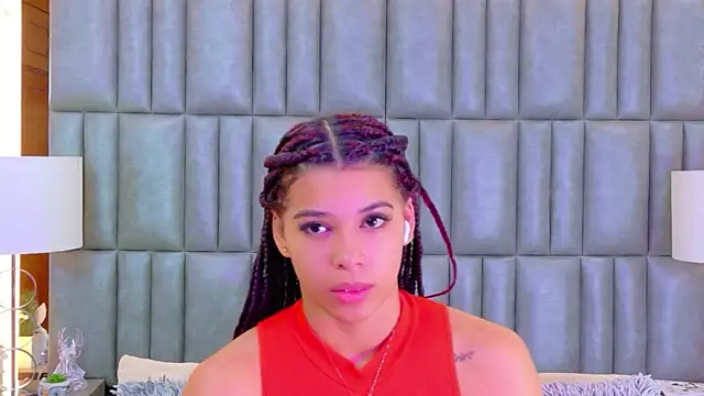 Snapshot of TiaraRosse chatting on June 19, 12:09 pm TiaraRosse online show from June 19, 12:09 pm