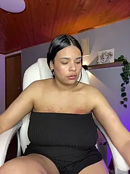 Snapshot of Isabella_boobd chatting on February 1, 1:12 am Isabella boobd online show from February 1, 1:12 am