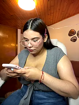 Snapshot of Isabella_boobd chatting on October 16, 8:21 pm Isabella boobd online show from October 16, 8:21 pm