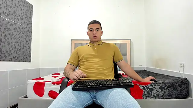 simookeler online show from February 19, 12:39 am