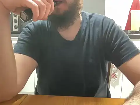 Snapshot of hommesexy17 chatting on May 7, 8:47 pm hommesexy17 online show from May 7, 8:47 pm