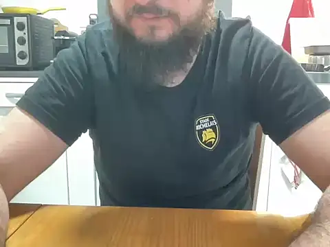 Snapshot of hommesexy17 chatting on May 13, 10:06 pm hommesexy17 online show from May 13, 10:06 pm