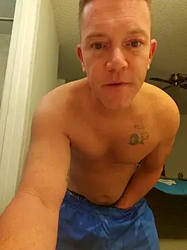 Bigtater1999 online show from October 2, 1:34 am