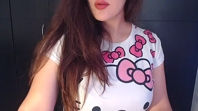 AdharaLujan online show from March 4, 1:39 pm