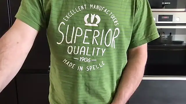 unconnudu21000 online show from March 12, 11:27 am