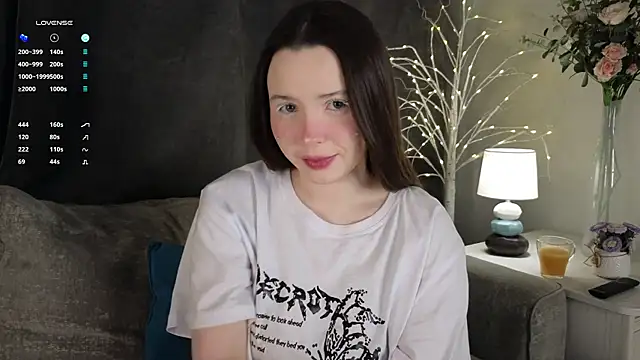 Snapshot of GarynAnstead chatting on December 3, 11:22 am GarynAnstead online show from December 3, 11:22 am