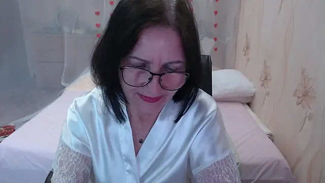 OlgaHottie online show from October 10, 11:15 pm