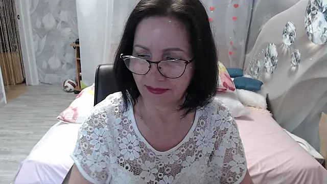 Snapshot of OlgaHottie chatting on April 21, 11:40 pm OlgaHottie online show from April 21, 11:40 pm