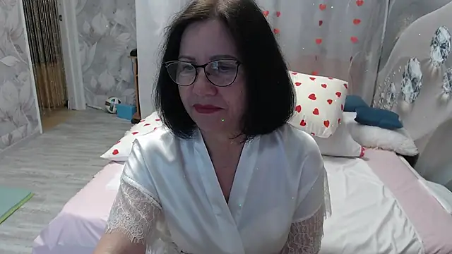Snapshot of OlgaHottie chatting on May 3, 11:44 pm OlgaHottie online show from May 3, 11:44 pm