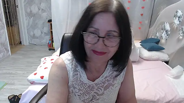 Snapshot of OlgaHottie chatting on May 16, 11:36 pm OlgaHottie online show from May 16, 11:36 pm