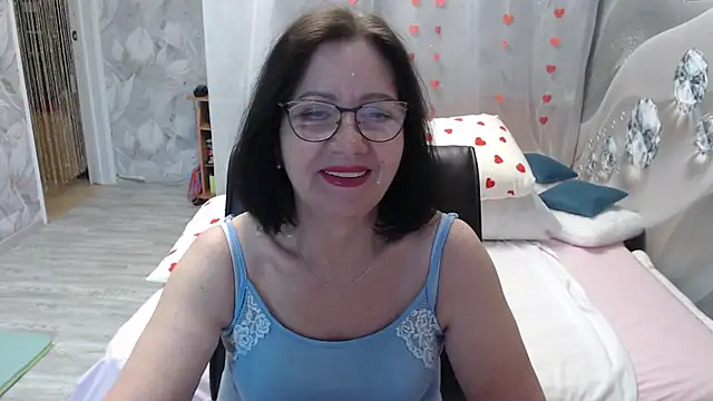 Snapshot of OlgaHottie chatting on May 21, 11:56 pm OlgaHottie online show from May 21, 11:56 pm