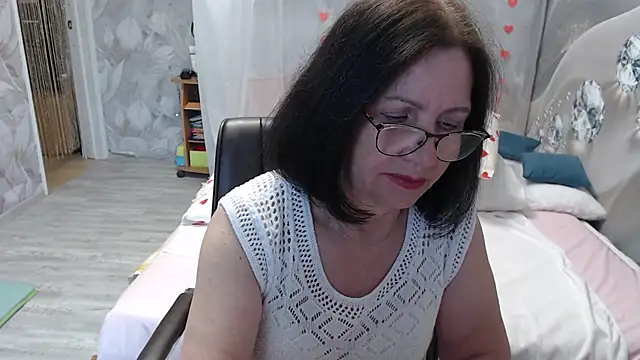 Snapshot of OlgaHottie chatting on May 31, 11:28 pm OlgaHottie online show from May 31, 11:28 pm