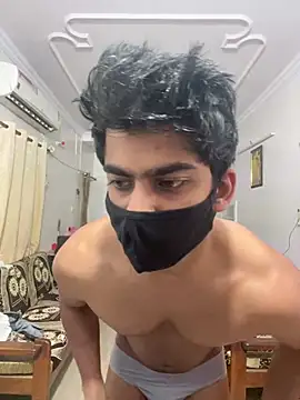 Snapshot of John_desihunk chatting on December 27, 12:45 pm John desihunk online show from December 27, 12:45 pm