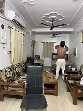 Snapshot of John_desihunk chatting on December 28, 10:47 am John desihunk online show from December 28, 10:47 am