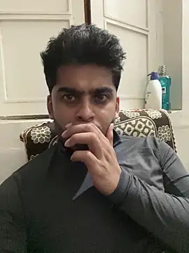 Snapshot of John_desihunk chatting on May 17, 8:16 pm John desihunk online show from May 17, 8:16 pm