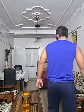 Snapshot of John_desihunk chatting on May 24, 9:36 am John desihunk online show from May 24, 9:36 am