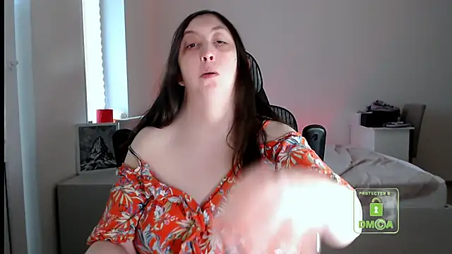 cute and hot online show from April 14, 3:18 pm