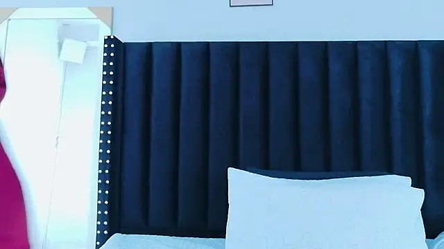 hotlatinateacher online show from March 8, 11:58 am