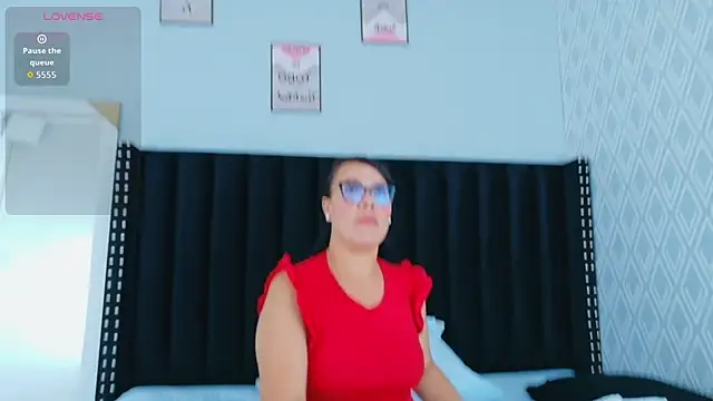 Snapshot of hotlatinateacher chatting on April 23, 6:32 pm hotlatinateacher online show from April 23, 6:32 pm
