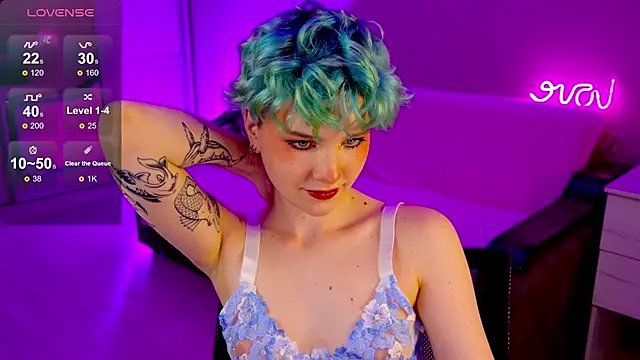 Snapshot of School_Love chatting on December 11, 4:20 pm School Love online show from December 11, 4:20 pm