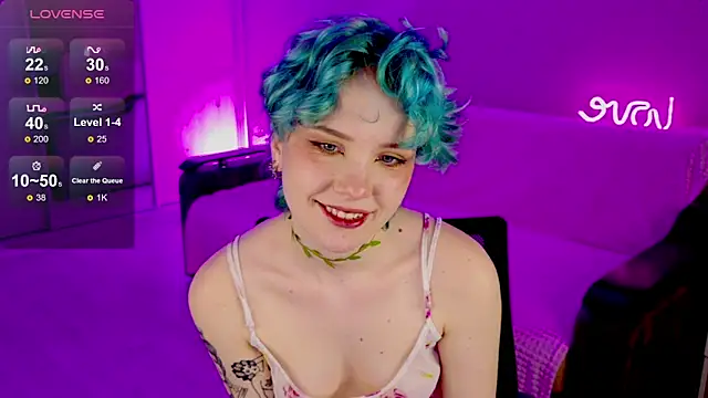 Snapshot of School_Love chatting on February 10, 4:14 pm School Love online show from February 10, 4:14 pm