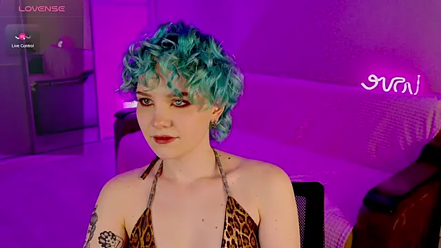 Snapshot of School_Love chatting on February 14, 1:08 pm School Love online show from February 14, 1:08 pm