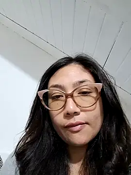 Mia Ruiz online show from February 5, 1:04 am
